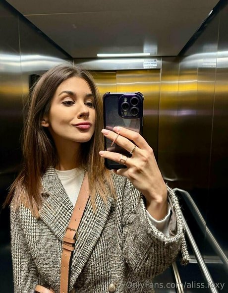 aliss foxy sexy star picture