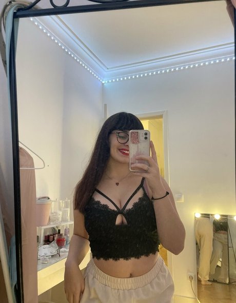 white bbw onlyfans free image