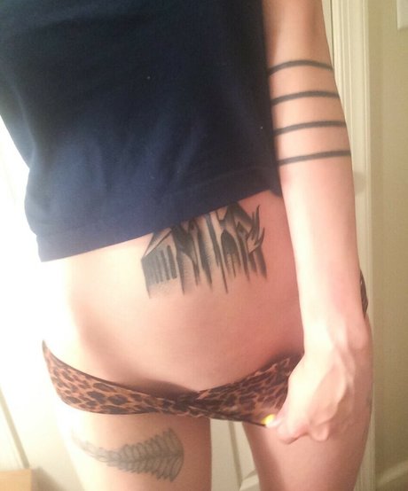 Noorann Matties star nude img