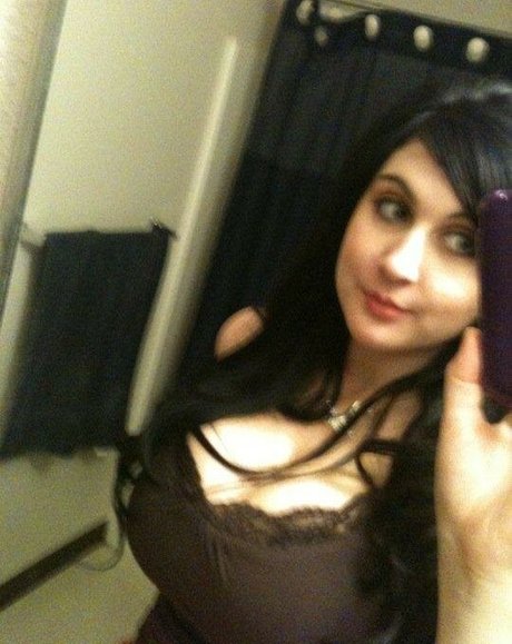 Beverly Paige naked star pic