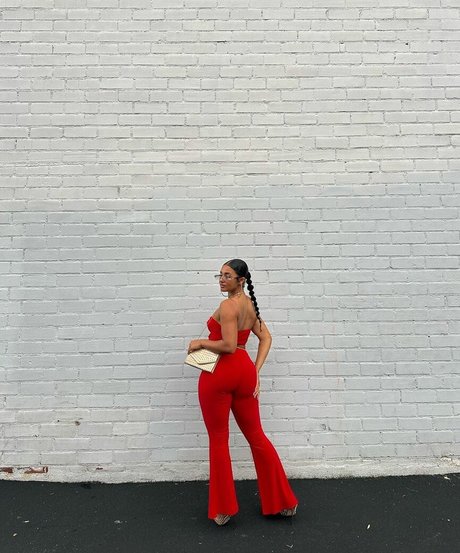 Scarlet May pornstar sexy archive