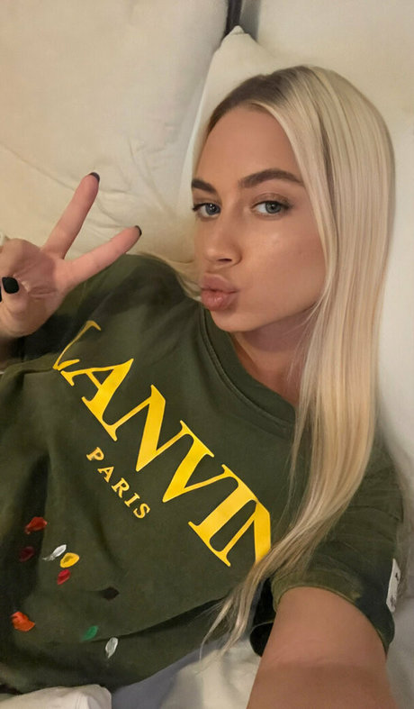 lolaa fansvip nudes pornstar photos