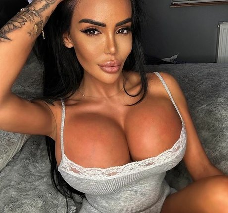 Holly James free pornstar images