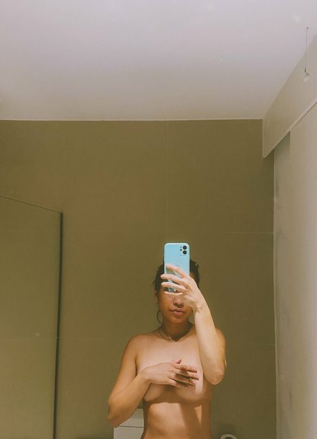 Mavialvc star erotic gallery