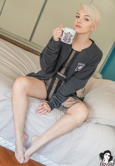 Slitchi pornstar art img