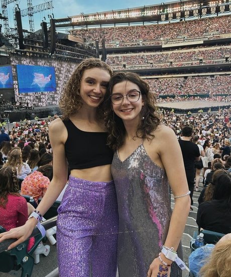 Katherine Hudson hot model gallery