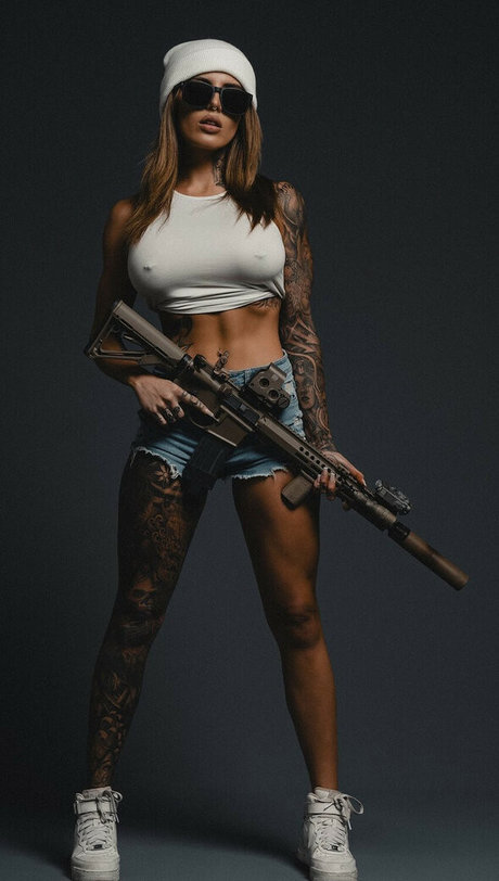 Crossmaiheart model naked archive