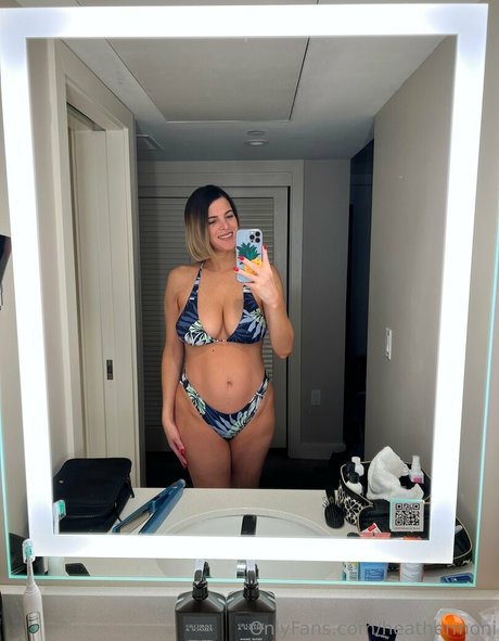 heathermoni naked pornstar pictures