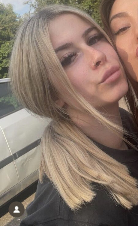 Lucy Scales nude model pictures