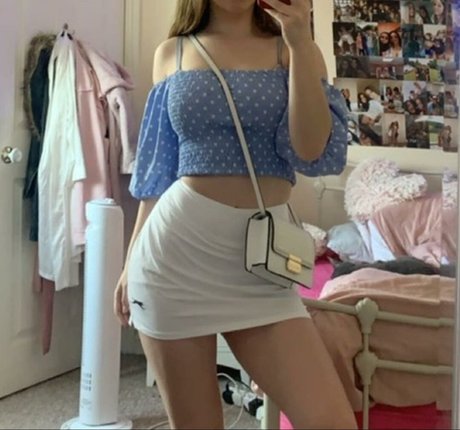 Lucy Scales xxx actress picture