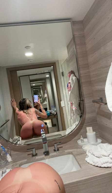 Ryelee Steiling sexy model archive