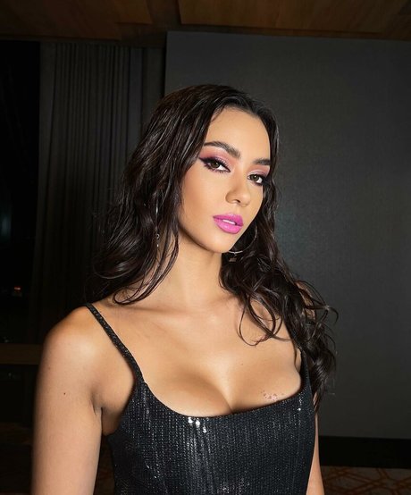 Amanda Obdam high quality star photos