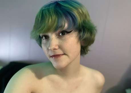 lilbbg 0 hot model photo