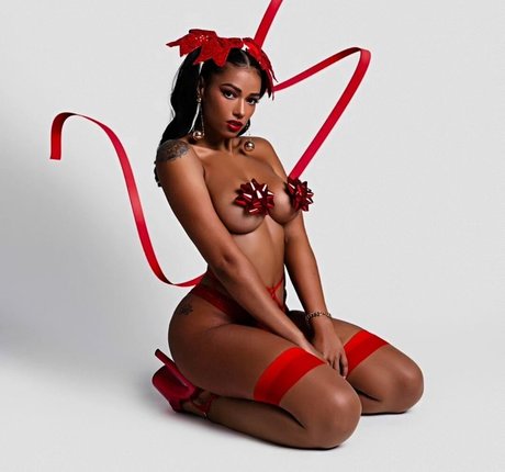 Vivalavictoria pornographic actress photos