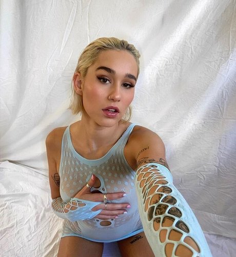 Emily H star nudes img