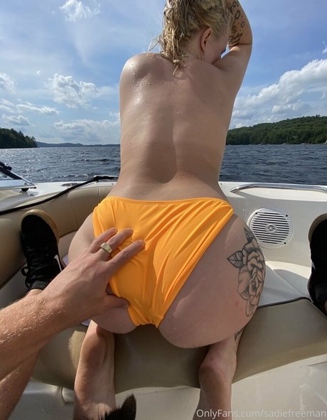 sadiefreeman sexy model gallery