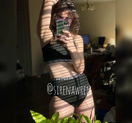 adreagon star adult pics