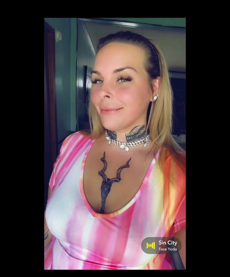 Ms Dondada model porn pics