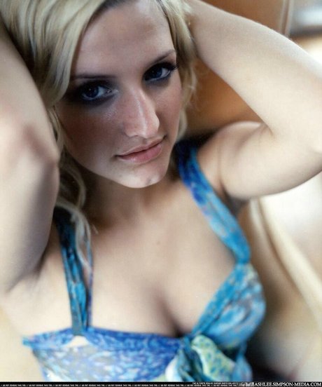Ashlee Simpson Ross model sex archive