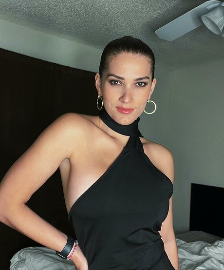 Vicwhispers pornstar images