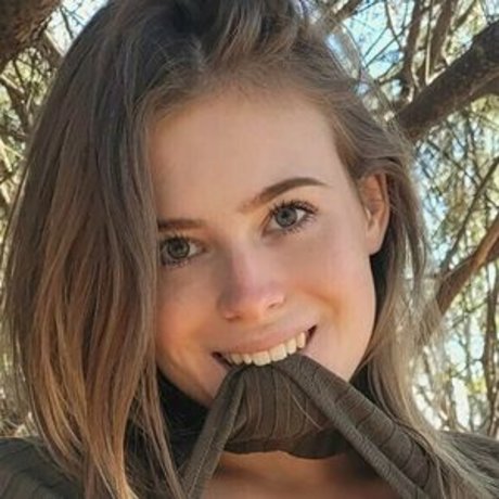 Micronips naked pornstar picture