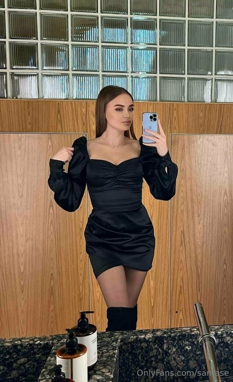 santase model erotic pic