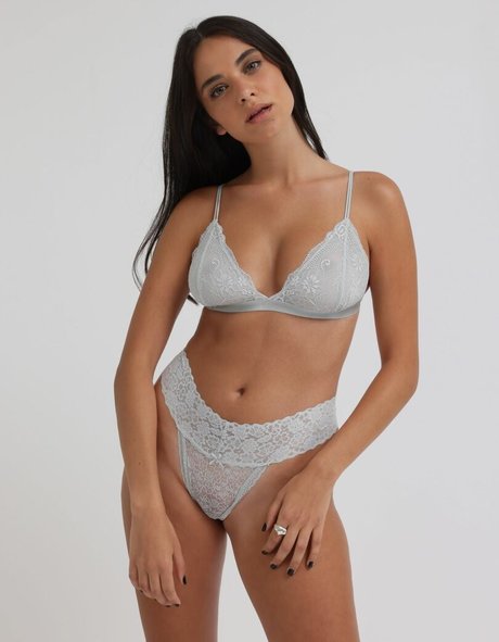 Romi Koren model high quality photo