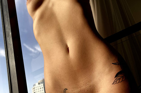 Hila bby star erotic pic