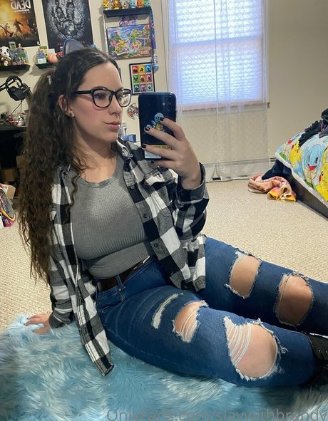 brandoki erotic model image