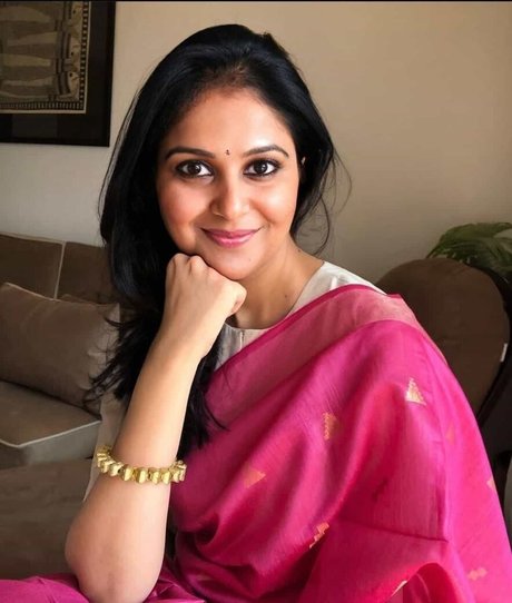 Damini Arora hd actress photo