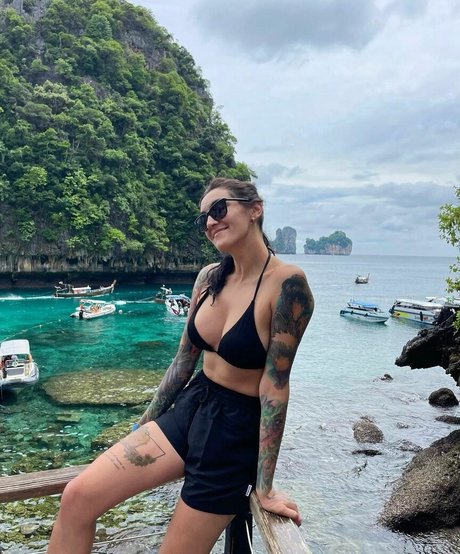 wisalallen porn model photos