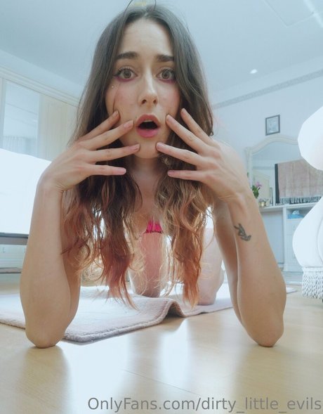 camomilleee high quality actress photos