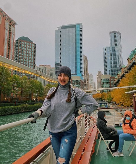 Gali Golan pretty pornstar photo