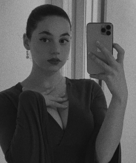 Gali Golan nudes actress img