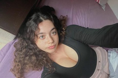 Gali Golan porn model picture