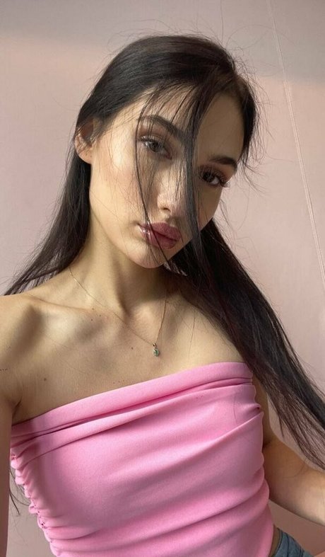 lolaass best actress images