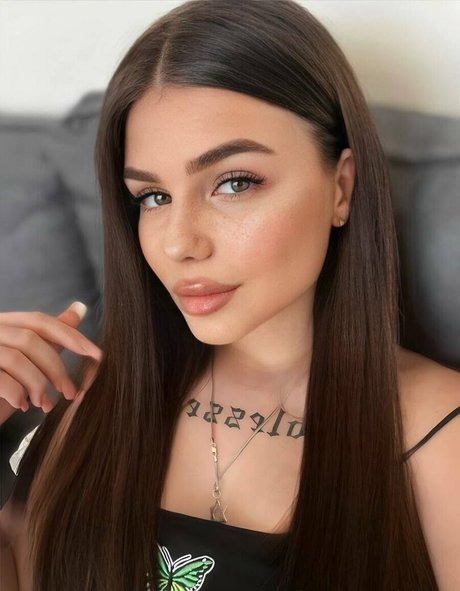 lolaass model nice photo