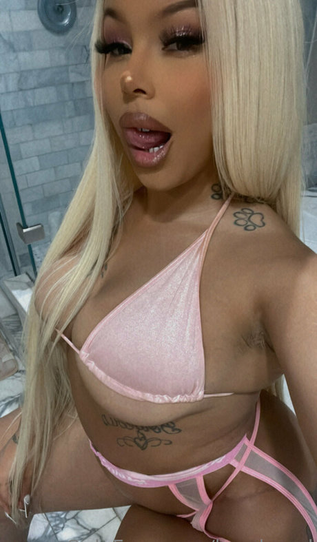 sexy mom onlyfans sexy image