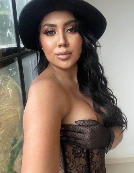 Charlote Rouge xxx pornstar pic