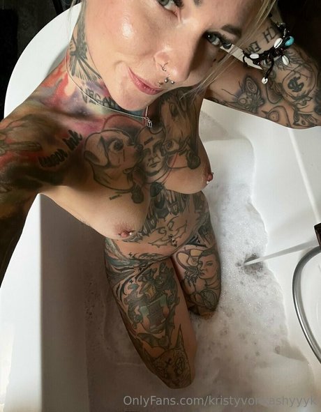 Kristy Von Kashyyyk erotic pornstar photos