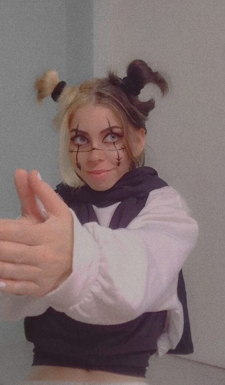 Danny Universe exclusive actress galleries