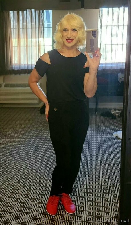 cassandralovit hot actress photo