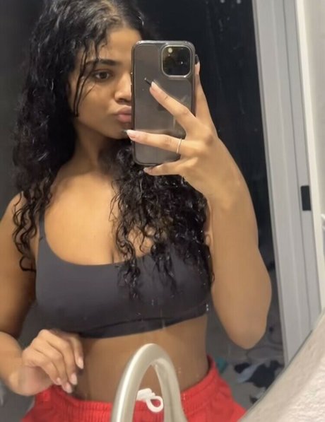 Sh33Natay hot model images