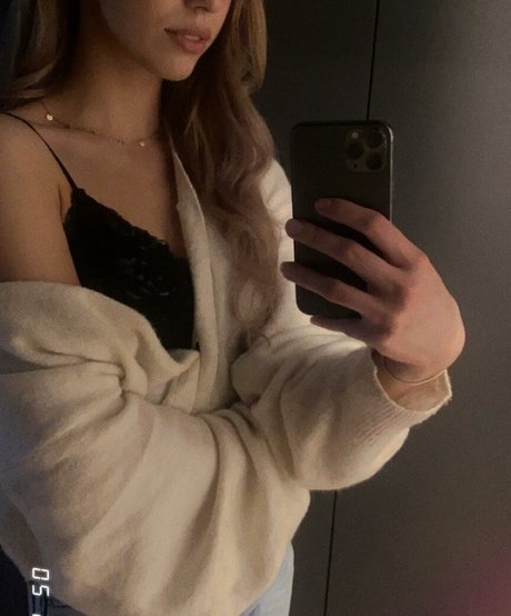 Nora Hedman free actress pics