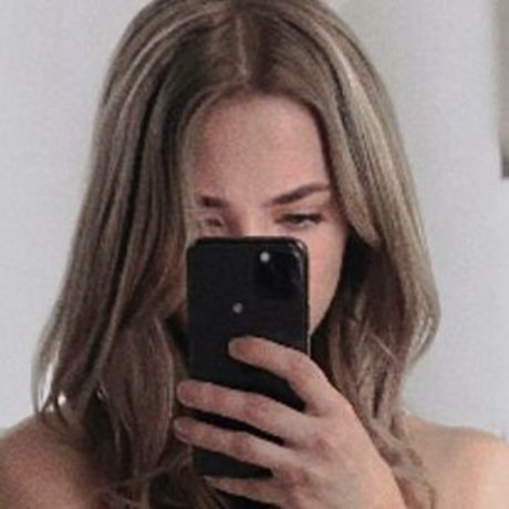 Nora Hedman star sexy photos