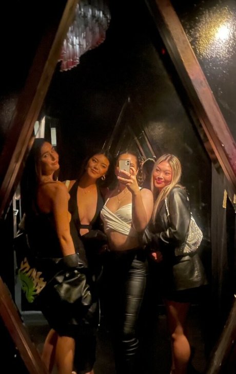 Otilia Danalache model hot pics