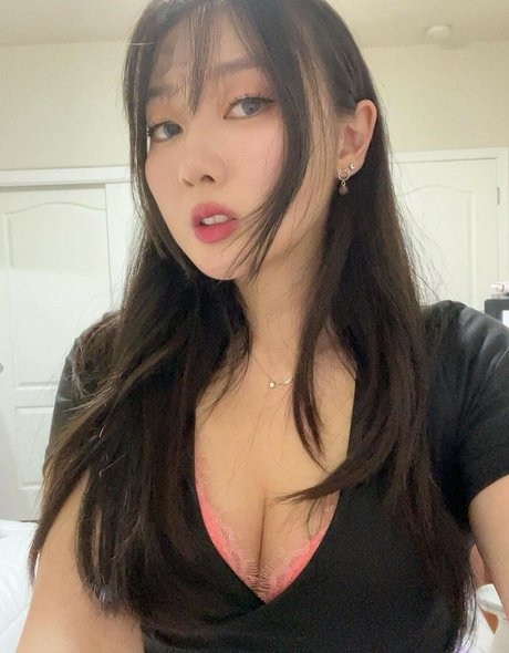 Celina Ceweina pornstar image