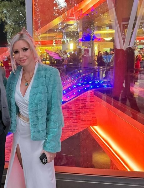 Alanah Pearce perfect pornstar picture