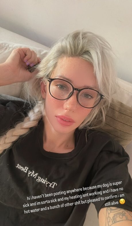 Alanah Pearce porn model photo