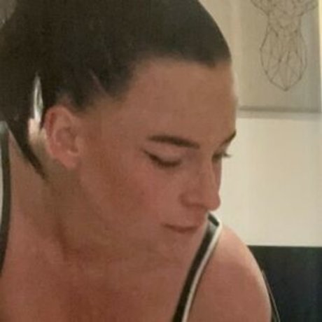 MissUnderCover__ porn star photo